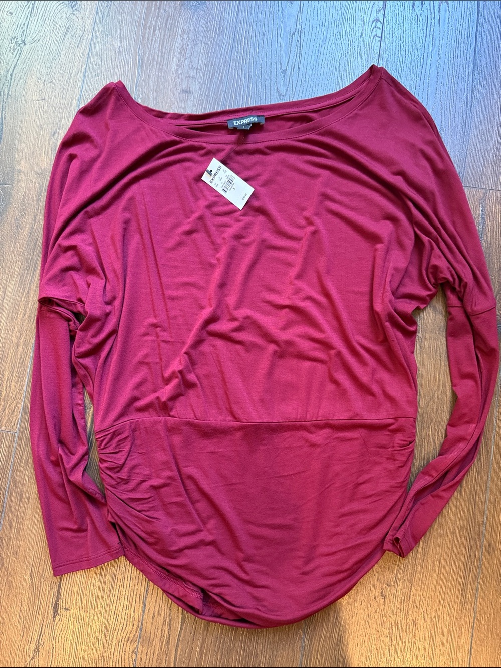 Express Long Sleeve Boatneck Top in Wine
